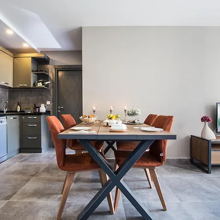 Апартаменты Lara Homes