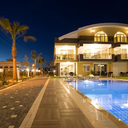 Апартаменты Lara Homes